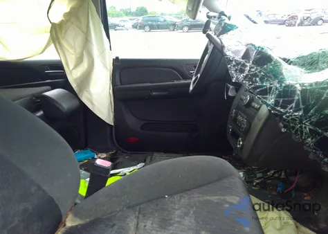 2009 Chevrolet Tahoe Police из США, поврежденный, VIN 1GNEC03019R149803